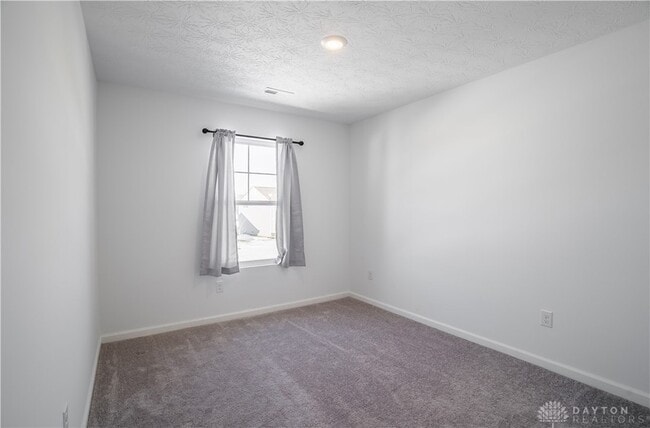 Building Photo - 1018 Redwood Rd