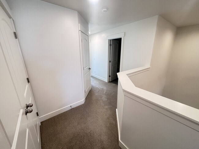 Building Photo - 3985 W 1960 N