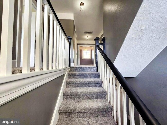 Building Photo - 515 Fourth St