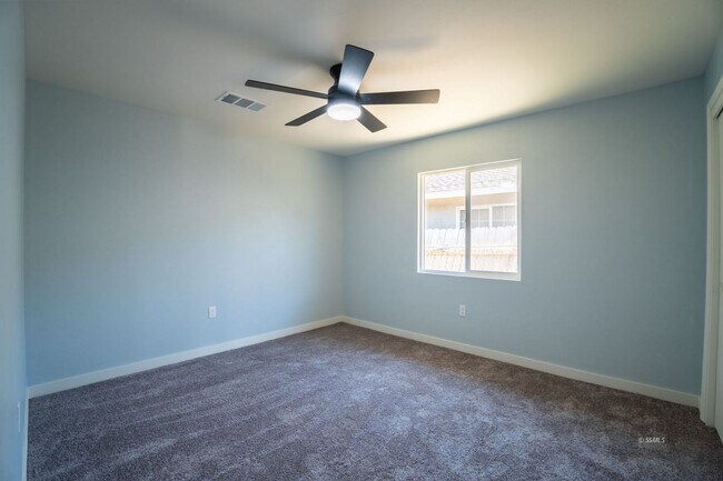 Building Photo - Stunning Fully Remodeled Home for Rent – M...