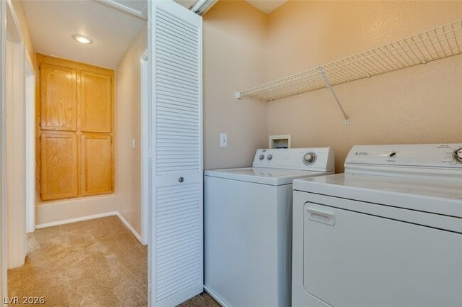 Building Photo - 1401 Sycamore Spring Ct