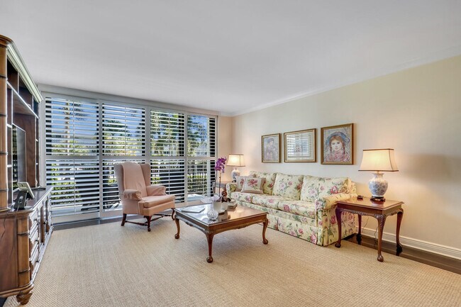 Building Photo - 3800 Washington Rd