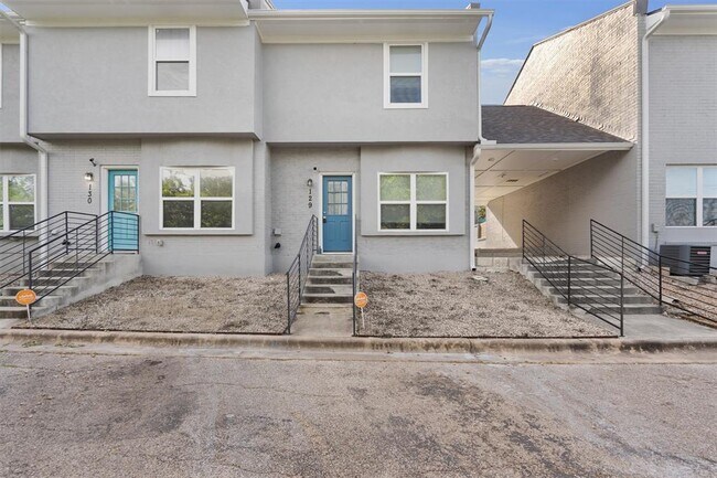 Building Photo - 6211 Manor Rd