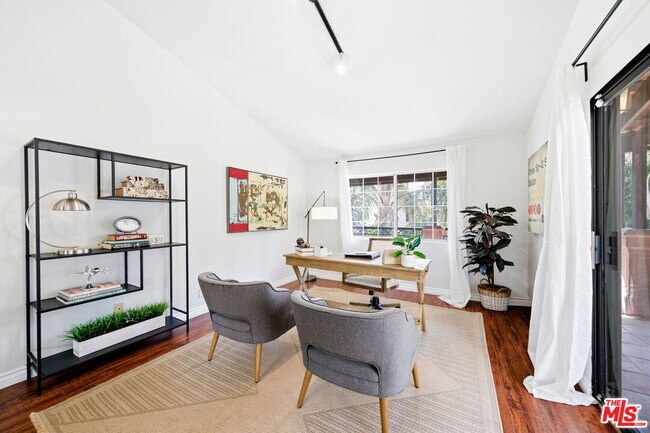 Building Photo - 4115 Laurelgrove Ave