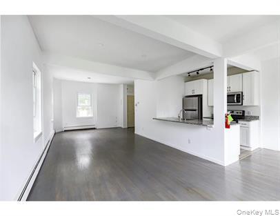 Building Photo - 144 Union St