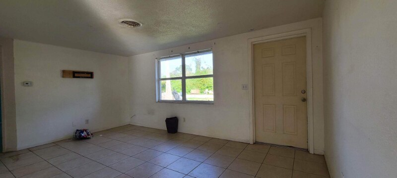 Building Photo - 8289 Pelican Rd