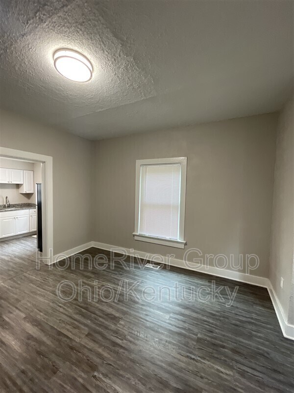 Building Photo - 1251 Phillips Ave