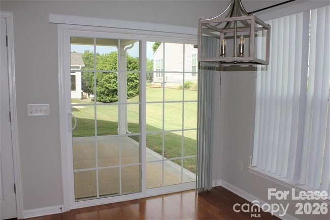 Building Photo - 17534 Hawks View Dr