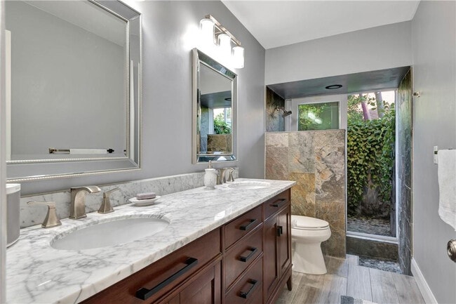 Building Photo - 2711 Boone Dr