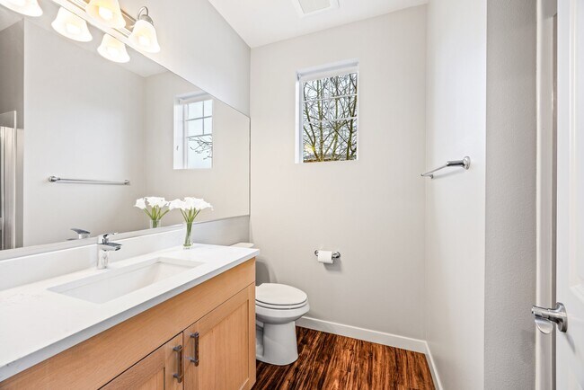 Building Photo - 19222 143rd St E