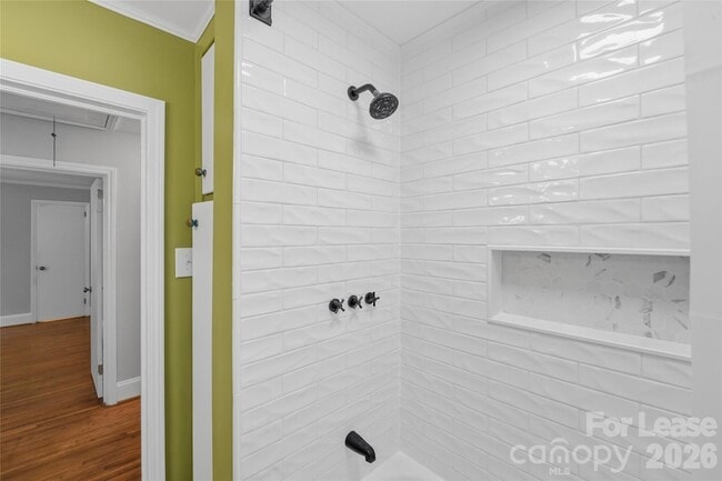 Building Photo - 2214 Arnold Dr