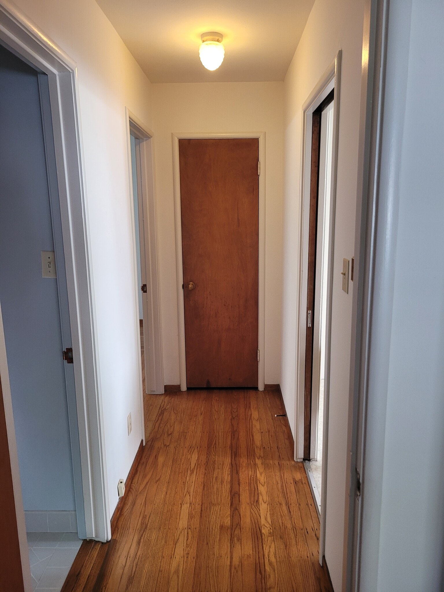 Building Photo - 5363 James Ave