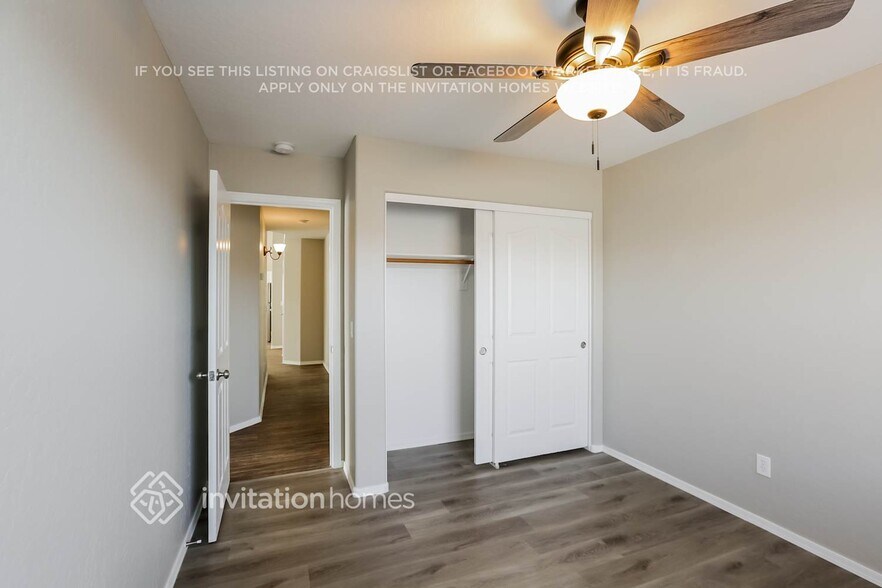 Building Photo - 4027 S Kirby St