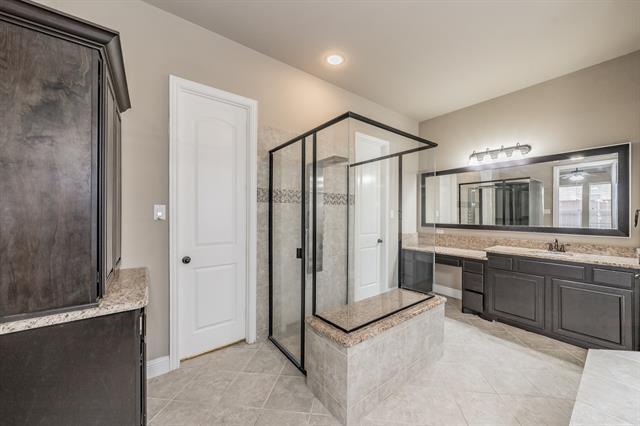 Building Photo - 1614 Chisholm Trail