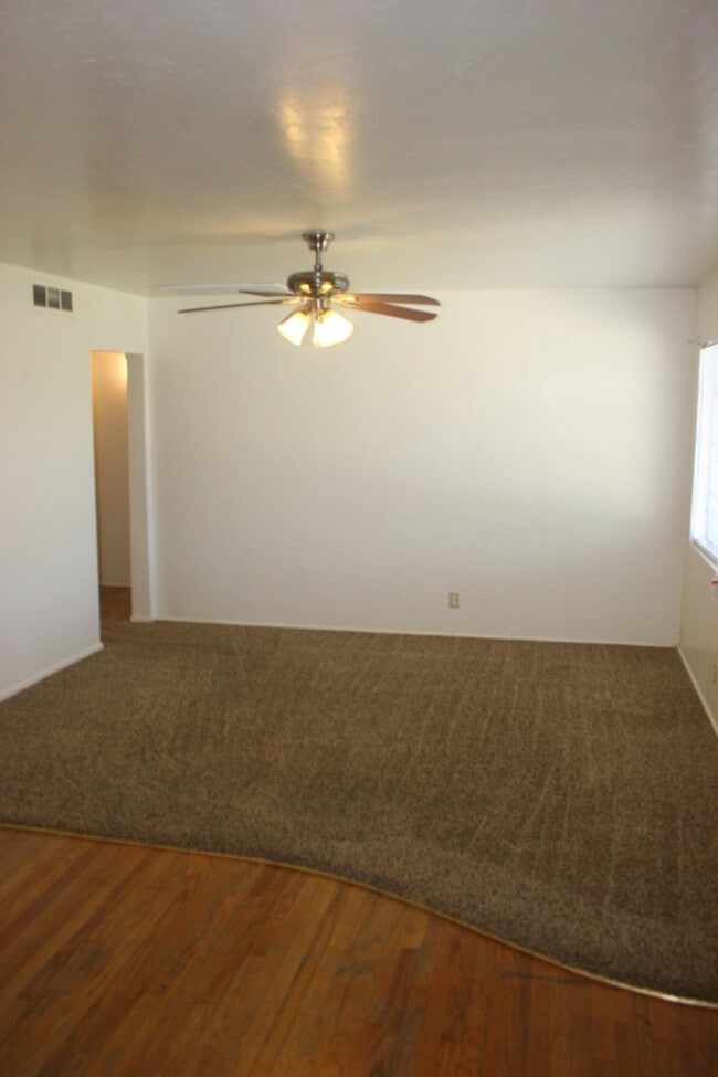 Building Photo - 3413 Elcia Dr