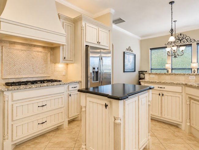 Building Photo - Where Luxury, Elegance & Everyday Comfort Meet in Bella Vista!