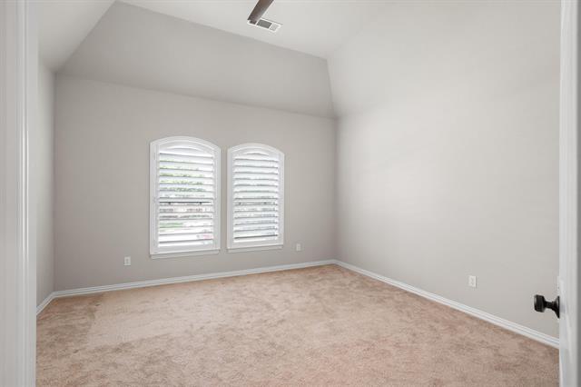 Building Photo - 703 Verdun Ct