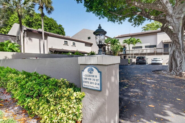 Building Photo - 149 NW 70th St