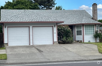 Building Photo - 8805 NE 25th Ave