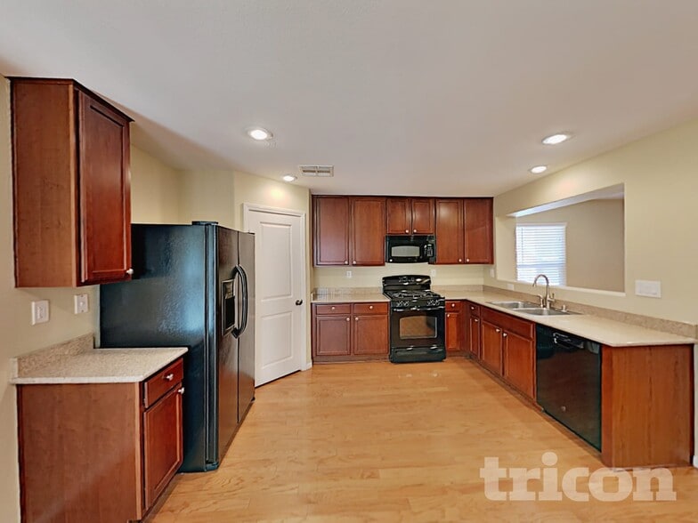 Building Photo - 963 Eureka Dunes Ave
