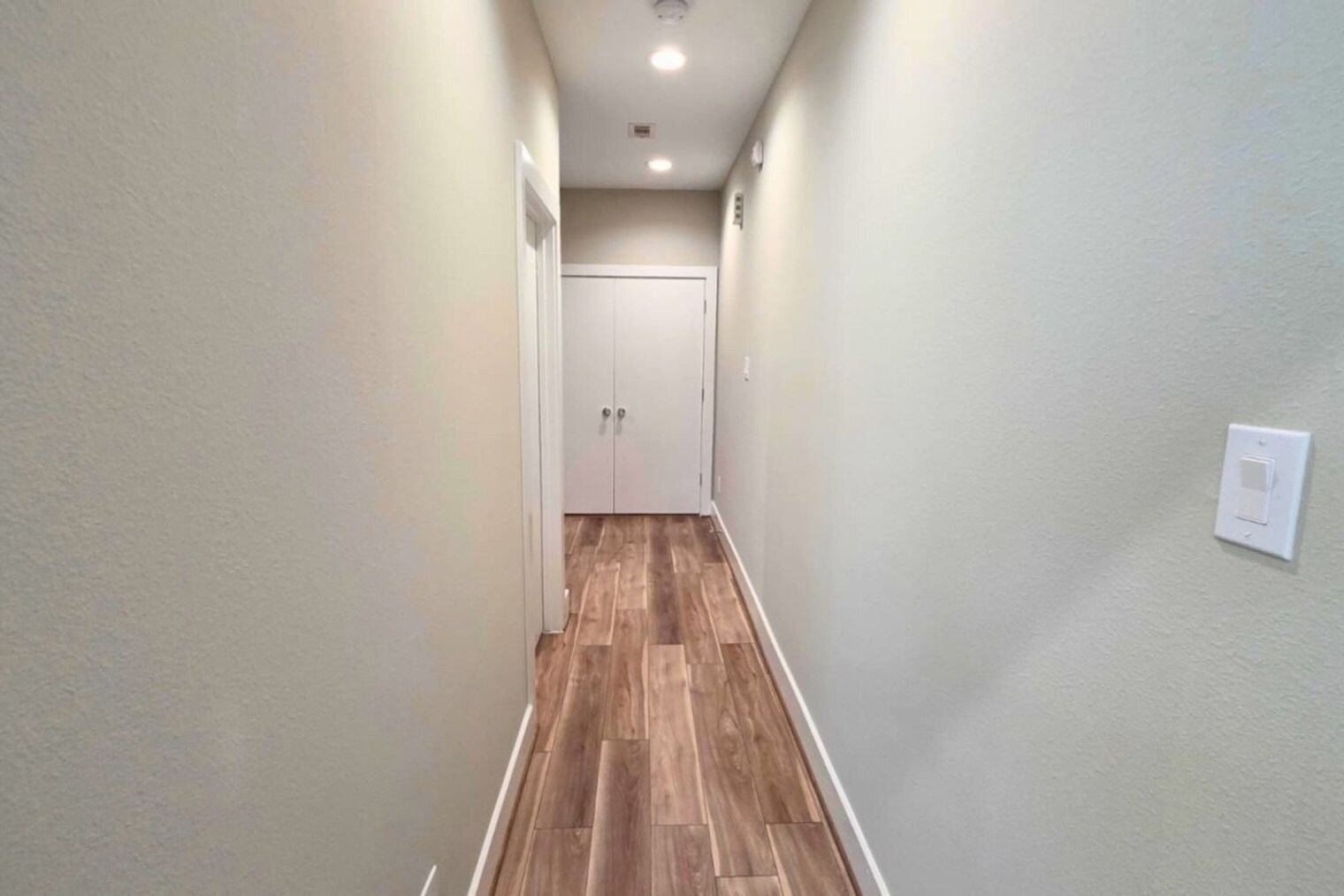 Building Photo - 8326 Curry Rd