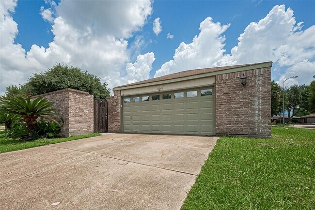 Primary Photo - 16006 Glen Mar Dr