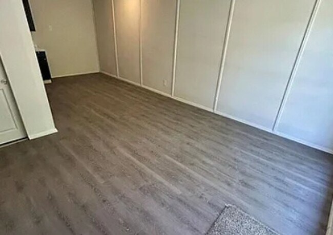 Building Photo - For Lease