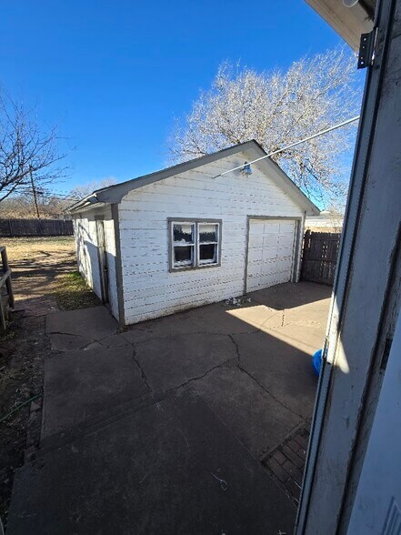 Building Photo - 4118 S Harrison St