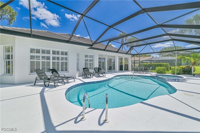 Building Photo - 3681 Lakemont Dr