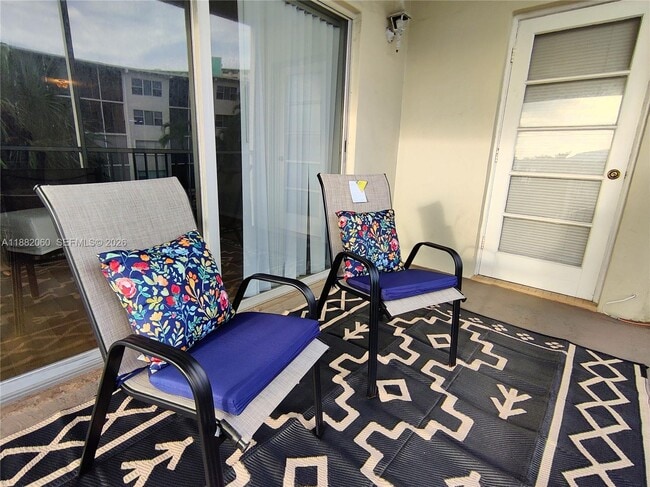 Building Photo - 4117 Bougainvilla Dr