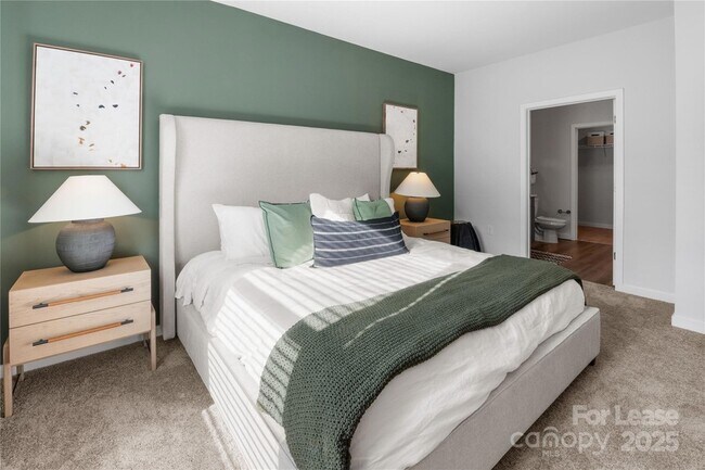 Building Photo - 2546 Perimeter Pointe Pkwy