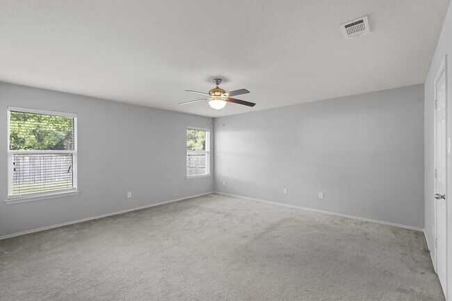 Building Photo - 2509 Saddlehorn Dr