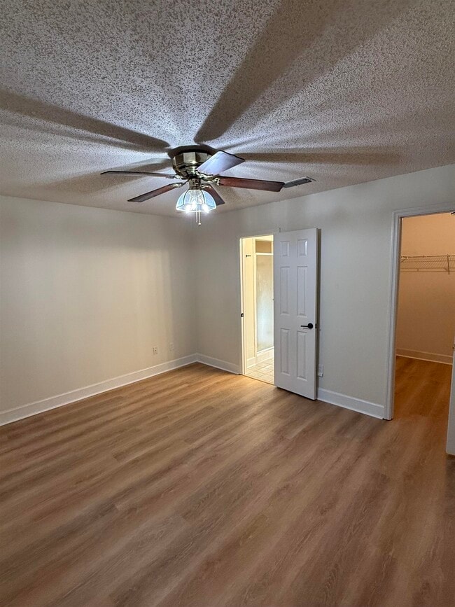 Building Photo - 4305 Snoopy Ln