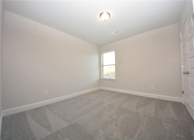 Building Photo - 232 Hellen Vly Dr