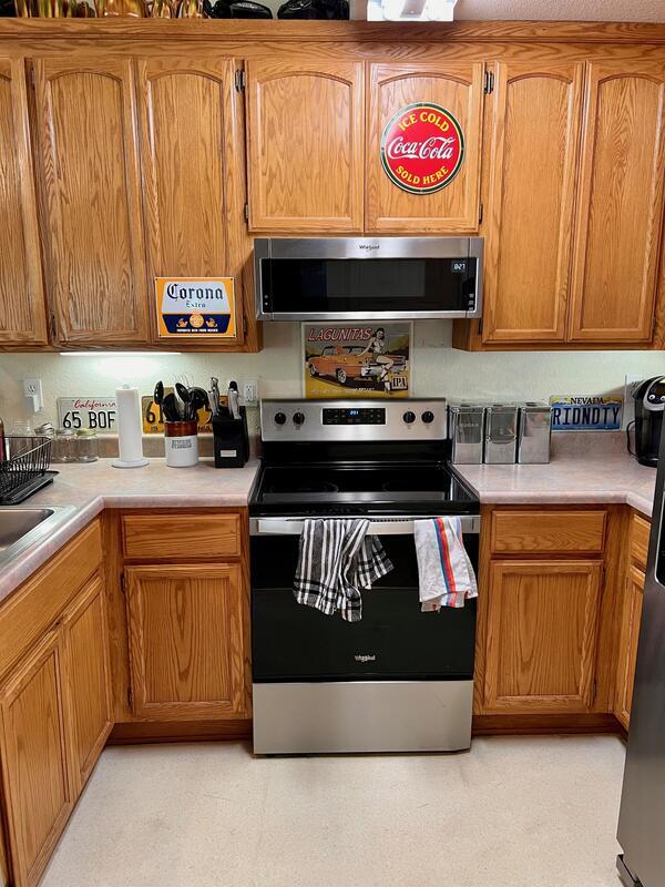 Building Photo - 13051 Sadie D Dr