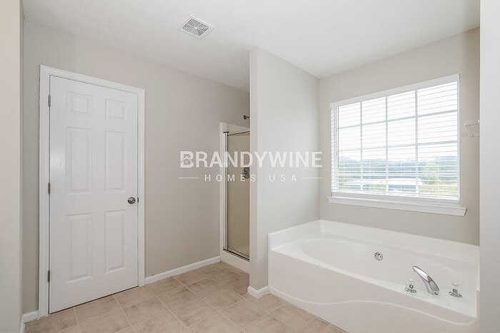 Building Photo - 3691 Bay Cove Ct