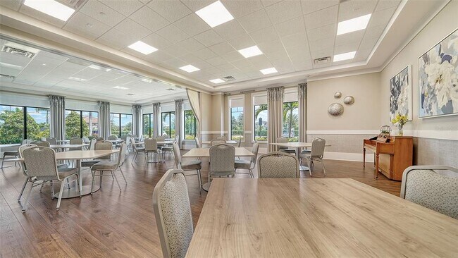 Building Photo - 17202 Cresswind Ter