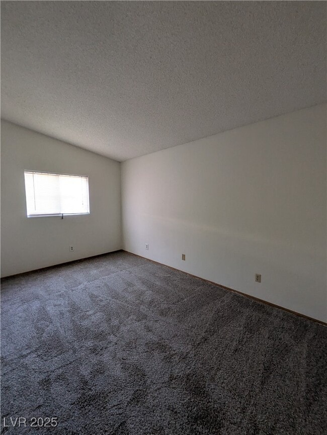 Building Photo - 4252 Rollingstone Dr