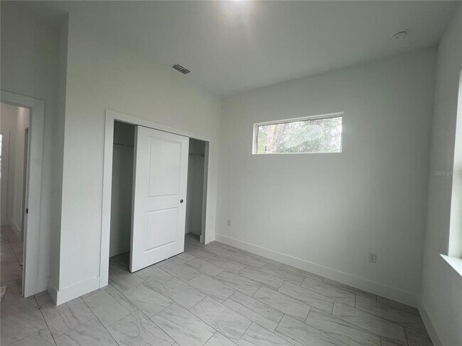 Building Photo - 17 Beam Ct