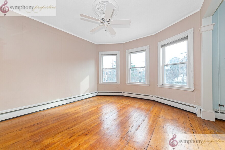 Building Photo - 162 Fuller St