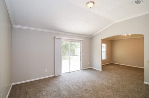 Building Photo - 9284 Thunderbolt Dr