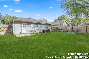 Building Photo - 9130 Village Brown