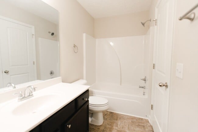 Building Photo - 924 Gamely Wy