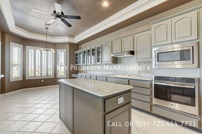 Building Photo - 2240 Sun Cliffs St