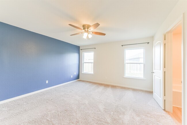 Building Photo - 15238 Snowdrop Field Dr