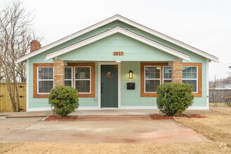 Building Photo - 1817 NW 35th St