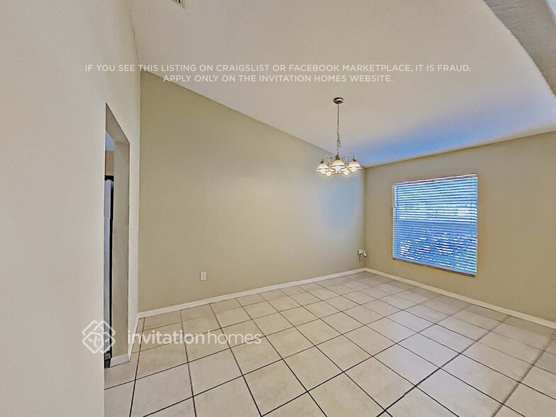 Building Photo - 441 Eagle Dr