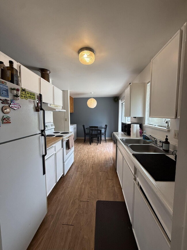 Building Photo - 3-Bedroom Home Available August 5th!