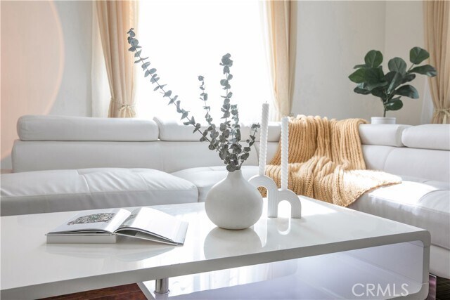 Building Photo - 3455 E Del Mar Blvd