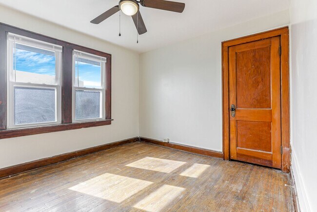 Building Photo - 252-254 S Wayne Ave